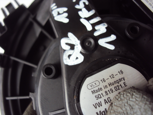 фото №4, Audi оригинальный номер 5q1819021e вентилятор внутренний