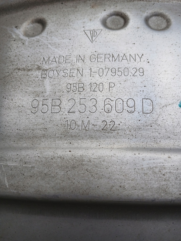 фото №4, Porsche macan gts drugi lift 2022 rok вихлопи глушники 95b253610e 95b253609d