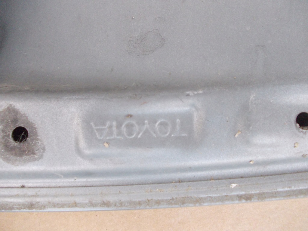 Купити Капот кришка двигуна toyota yaris 2 2