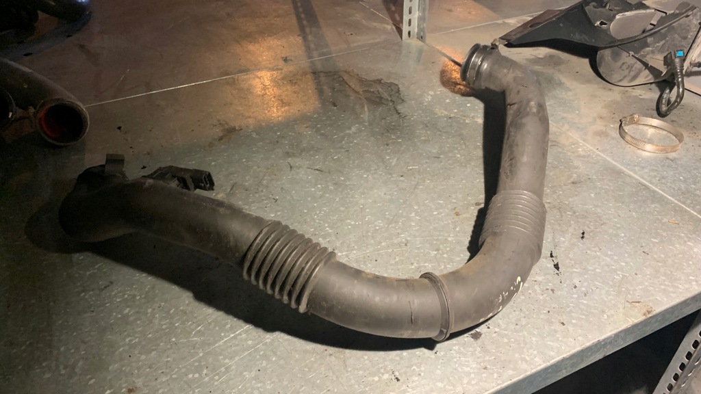 фото №9, Trafic vivaro ii труба повітря 8200072754 b