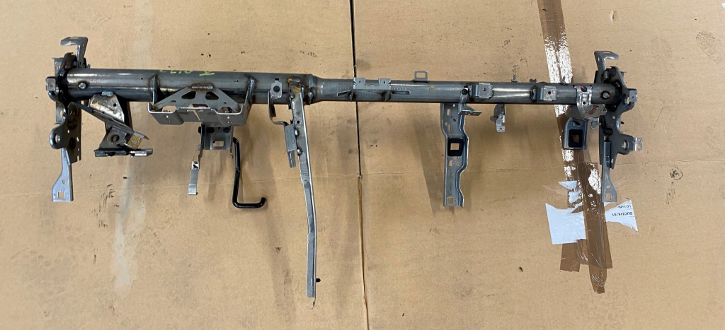 фото №1, Clio v балка каркас панели консоли