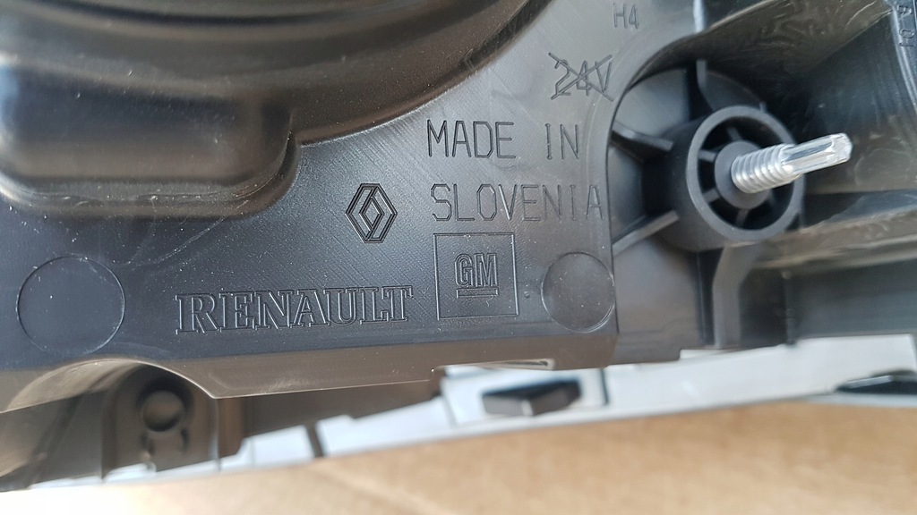 фото №13, Лампа перед правая renault trafic iii 14- nowa!!!!