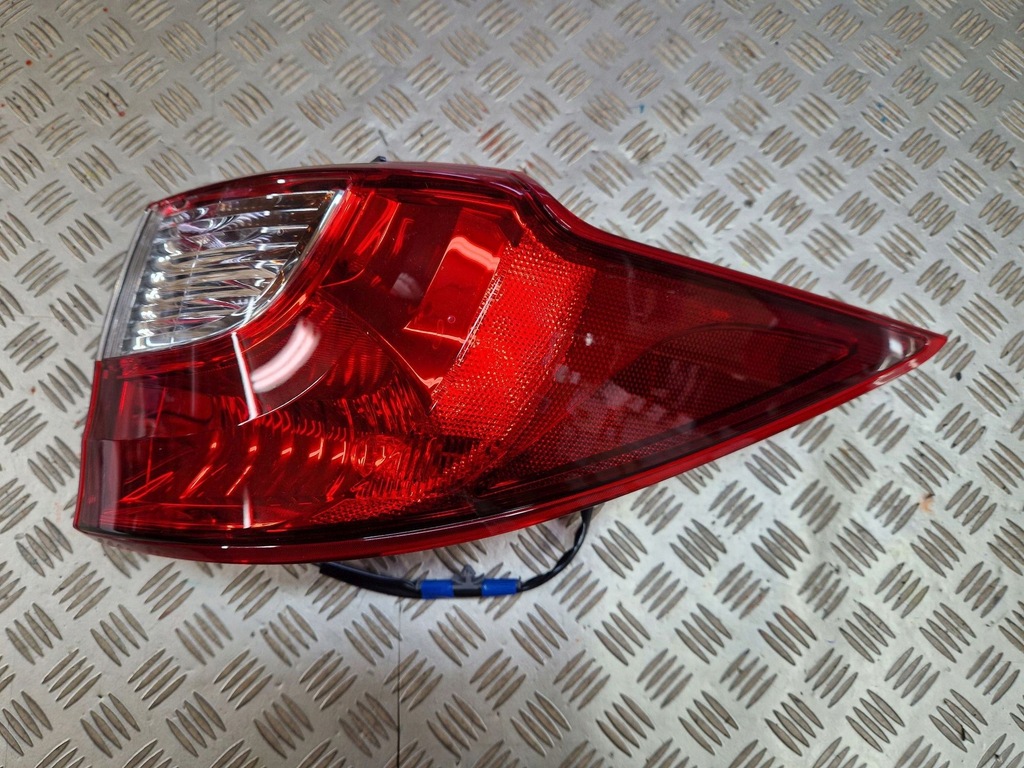 фото №1, Лампа задня права кутова mazda 5 ii 2010r-