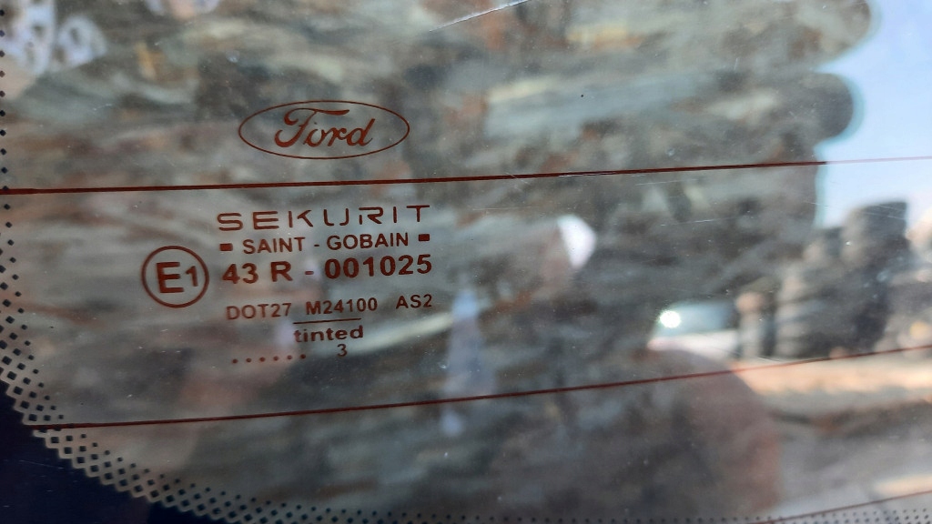 фото №2, Скло задній кришки ford focus mk1 hb