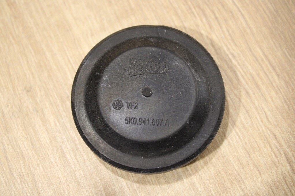 фото №1, Заглушка кришка лампи перед volkswagen arteon