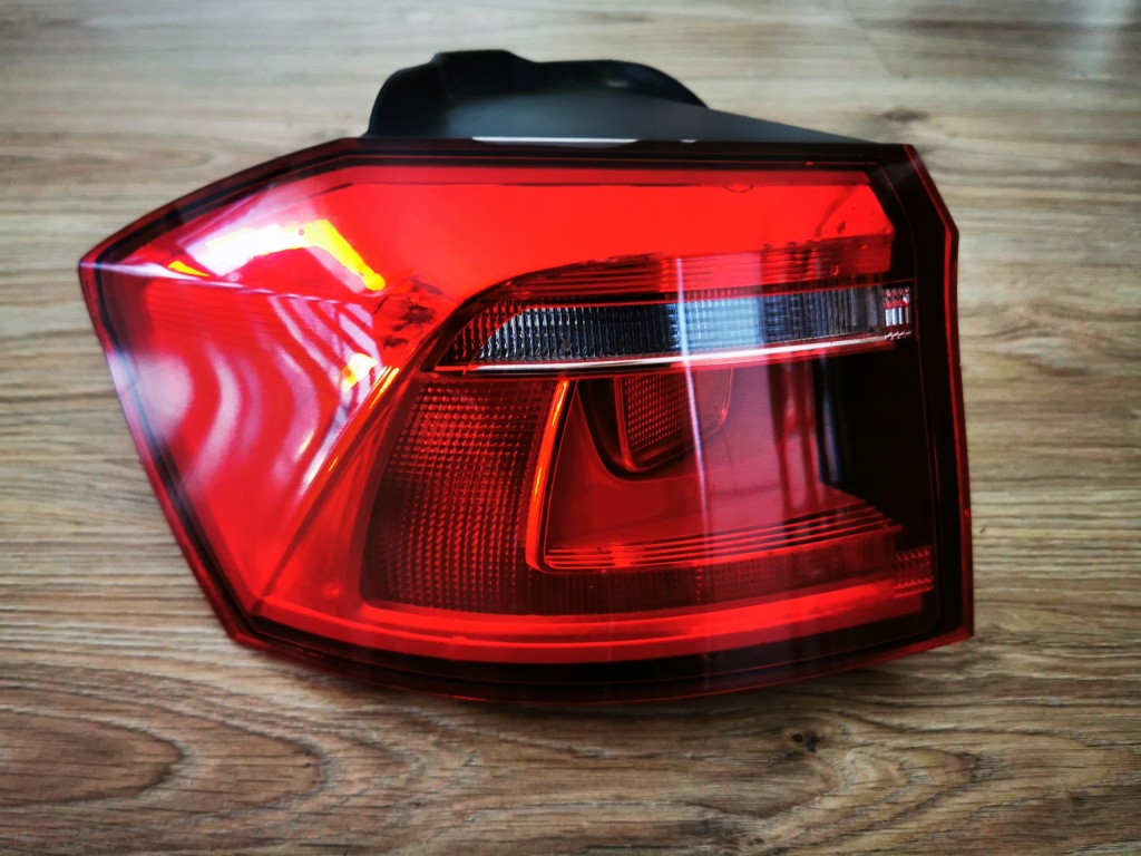 фото №1, Vw golf vii sportsvan лампа задня ліва