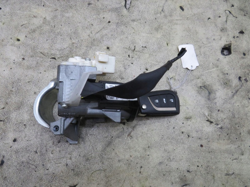 фото №1, Замок зажигания ключ avensis t29 45020-0203