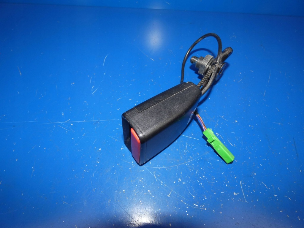 фото №2, Volvo xc90 ii клипса пряжка поперечина безопасности правый перед