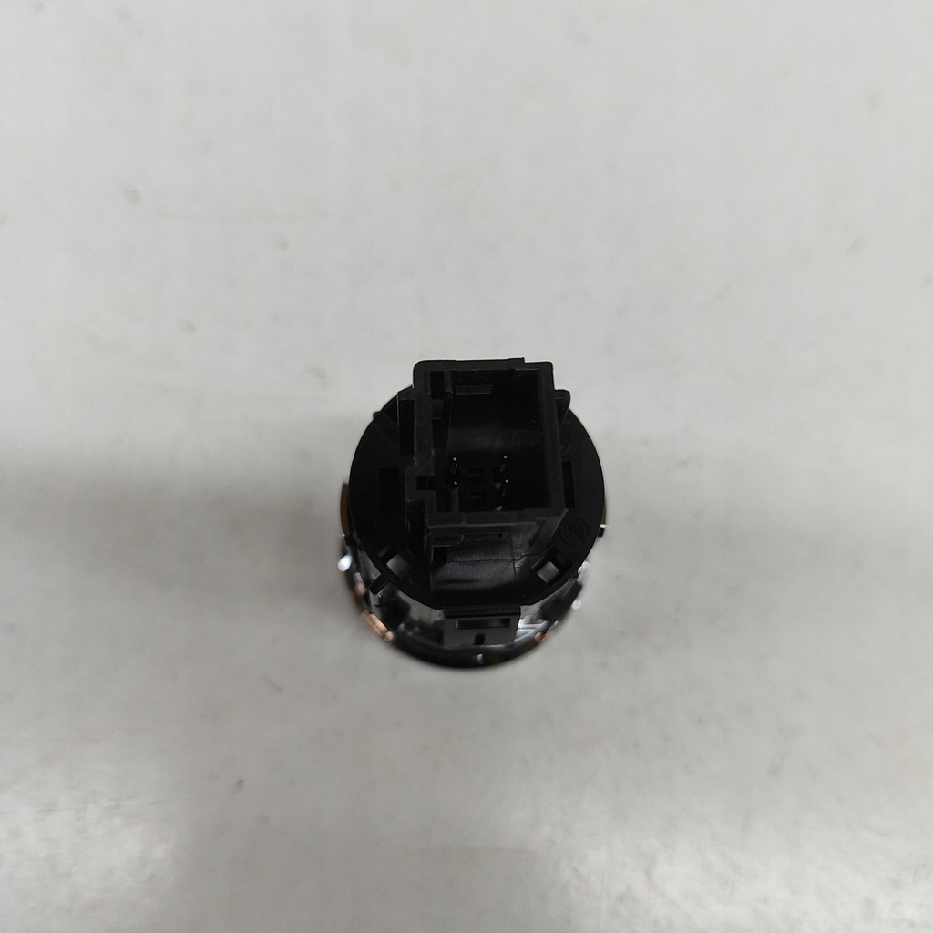 фото №6, Peugeot 2008 ii 2021 кнопка зажигания запуск / стоп