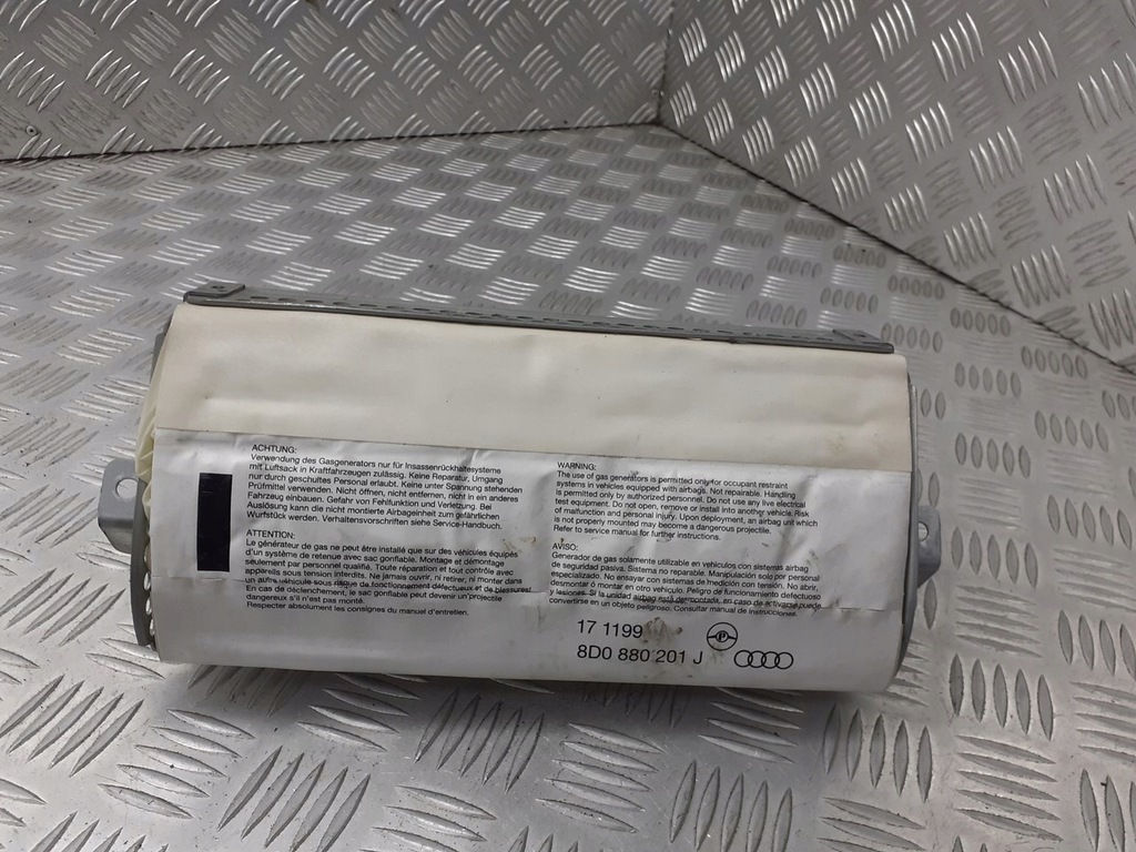 фото №1, Подушка подушка безопасности пассажира audi a4 b5 8d0880201j