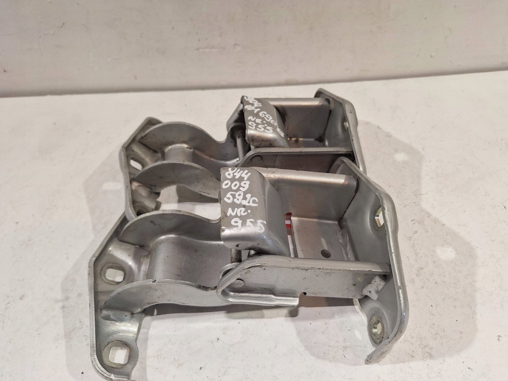 фото №1, Петли дверь задняя левая 904101690 renault trafic iii vivaro b 14-