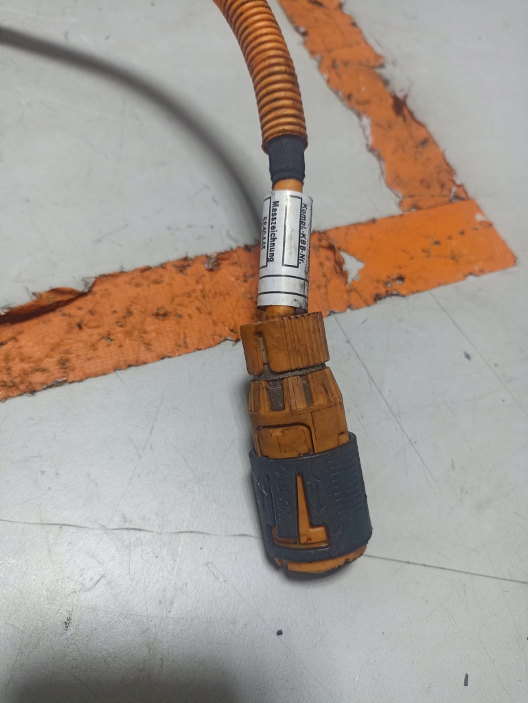 фото №4, Bmw i3 l01 шланг wysokiego напруги 6840445