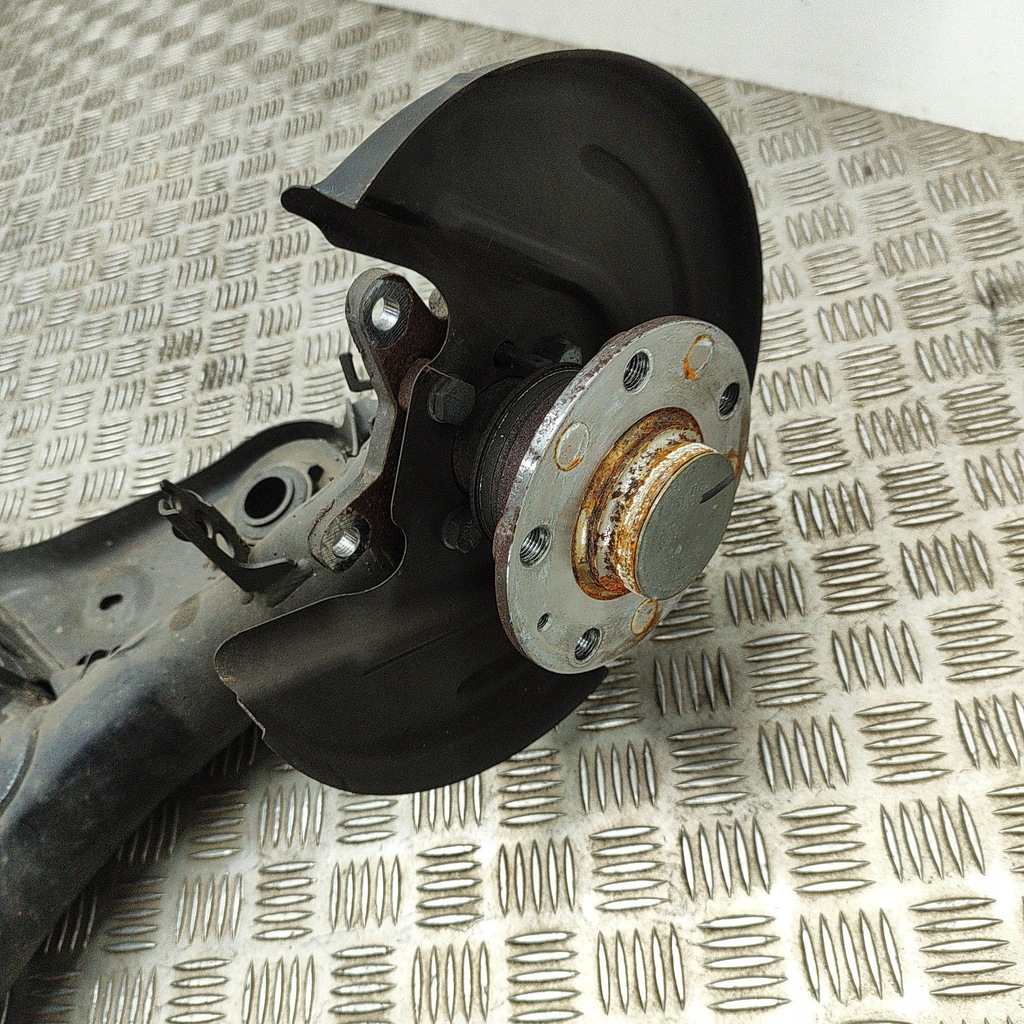 фото №6, Skoda karoq 2023 балка osi задний