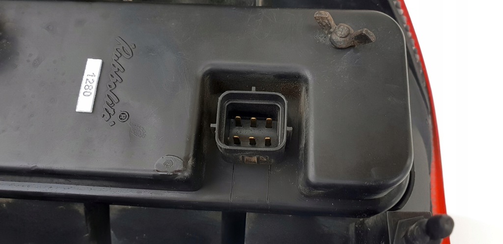 фото №16, Opel frontera b лампа задняя задняя молдинг декоративная правая