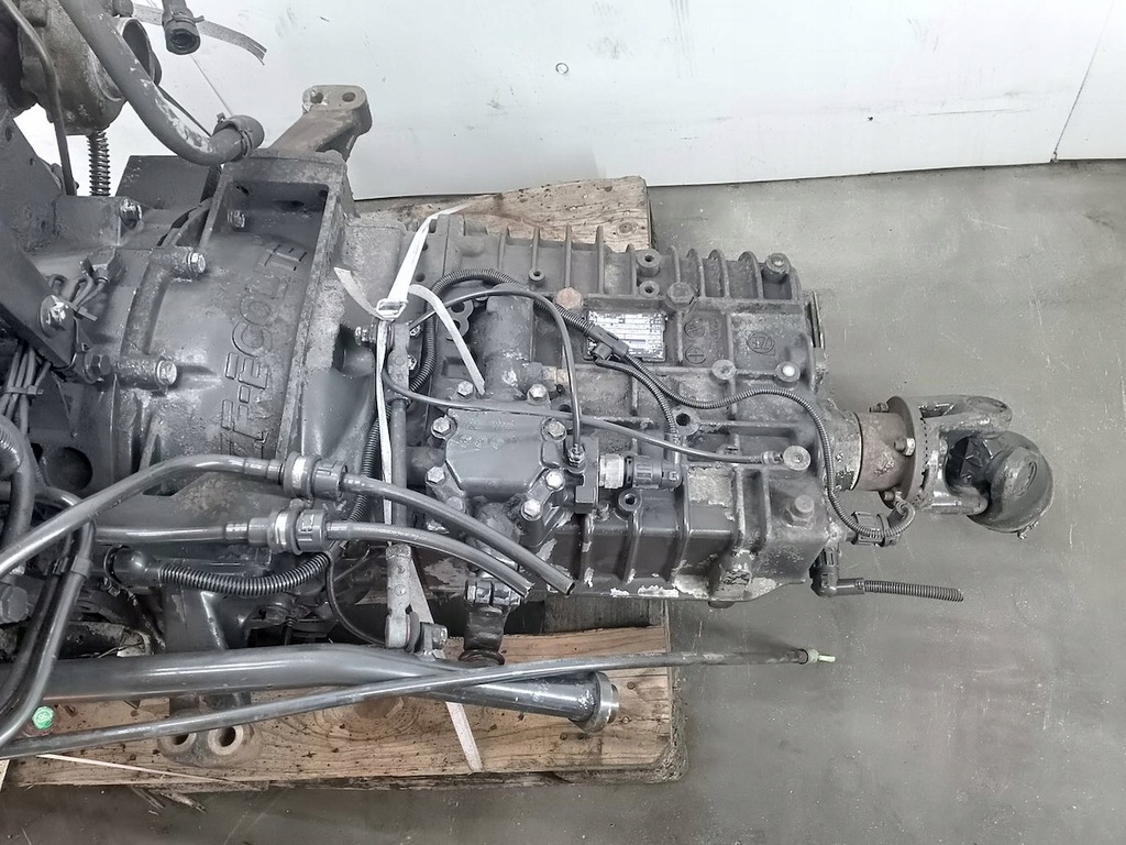 фото №13, Двигатель kompletny+ коробка передач man tgl 12.180 4x2 bl d0834 lfl4 6s850