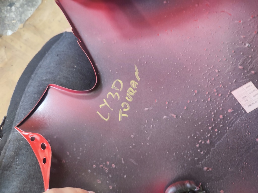 Крыло правый vw touran ly3d przedlift масса bitumi с Разборки