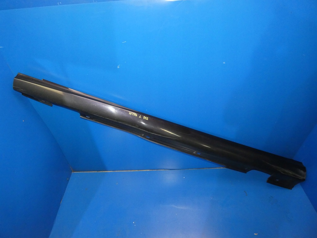 фото №1, Mercedes a klasa w176 молдинг порог левая накладка