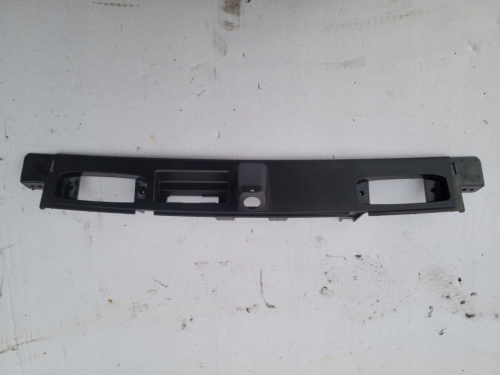 фото №1, Kia sportage v 5 2021 - молдинг крышки багажника задняя 87327-r2010