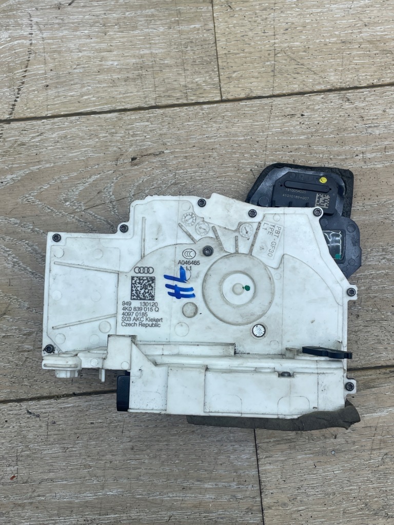 фото №1, Audi a6 4k0 замок двері лівий задня касета 4k0839015q