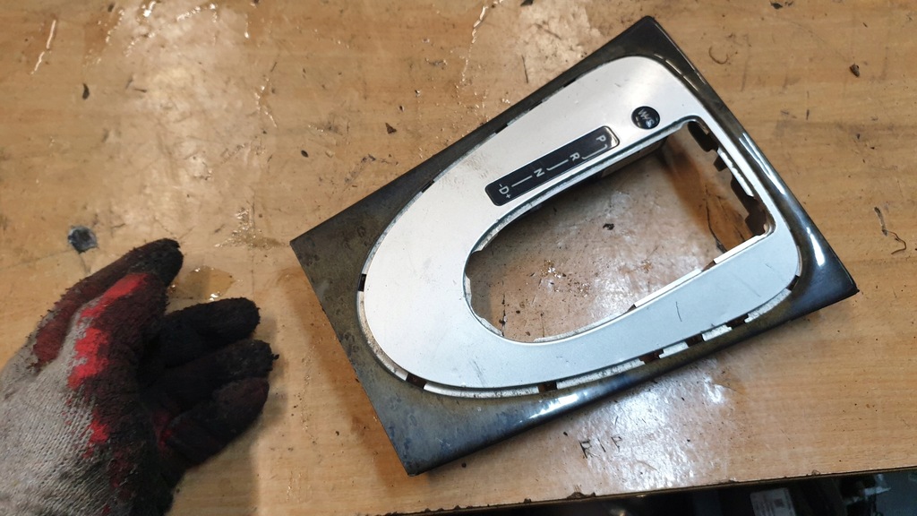 фото №1, Mercedes w211 рамка захист домкрата перемикання передач