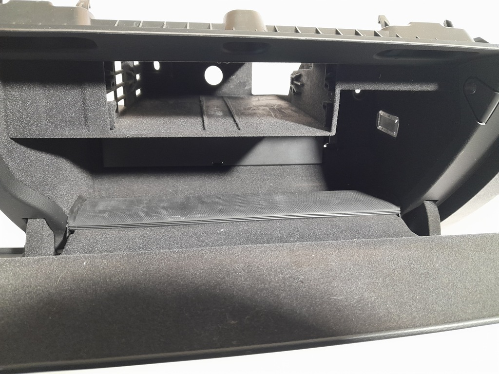 фото №5, Audi a3 s3 8v бардачок пассажира 8v0880842a