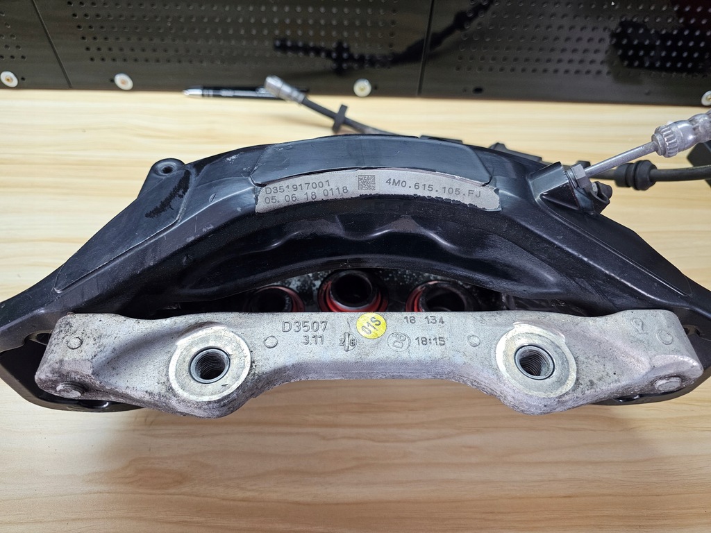 фото №5, Супорт гальмівний audi sq7 4m0615105fj 4m0615106fj