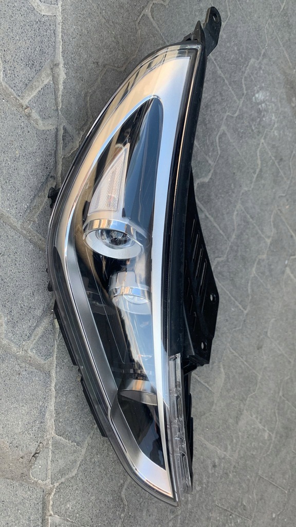 фото №1, Hyundai оригінальний номер 92102-g4100 лампа full led