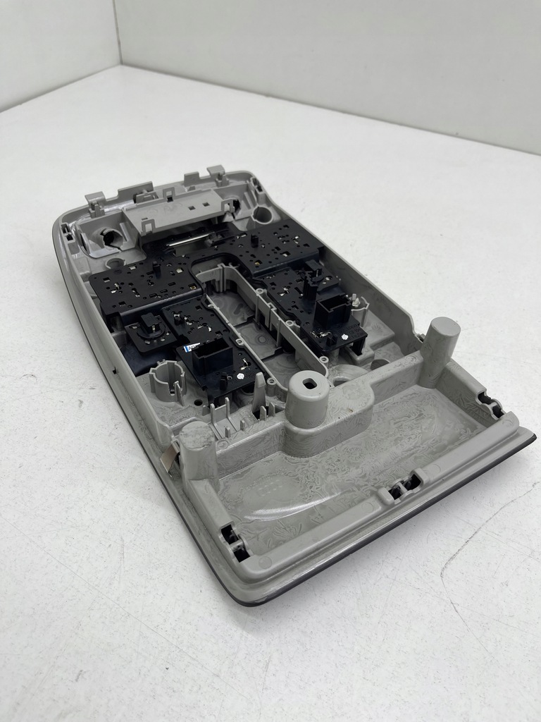 фото №14, Audi a6 c7 лампа освітлення кабіни стельовий czarna s-line