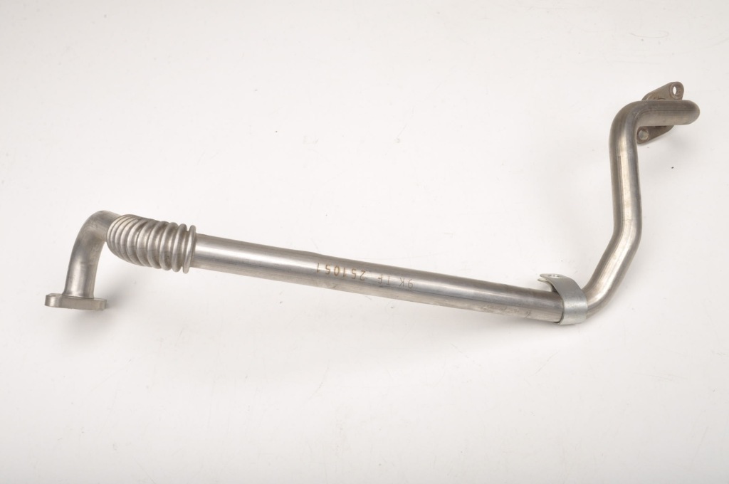 фото №3, Ferrari california 4.3 труба шланг egr 251051