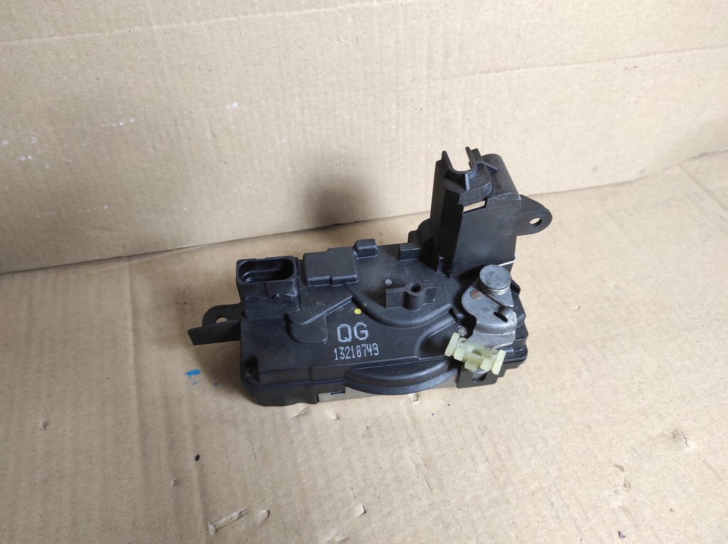 фото №1, Модуль bsi uec коробка запобіжників opel astra iii h 13206754 hb