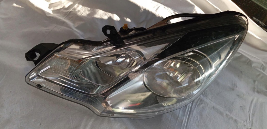 фото №1, Фара ліва лампа перед - europa - citroen c3 ds3 ii 10-16r.