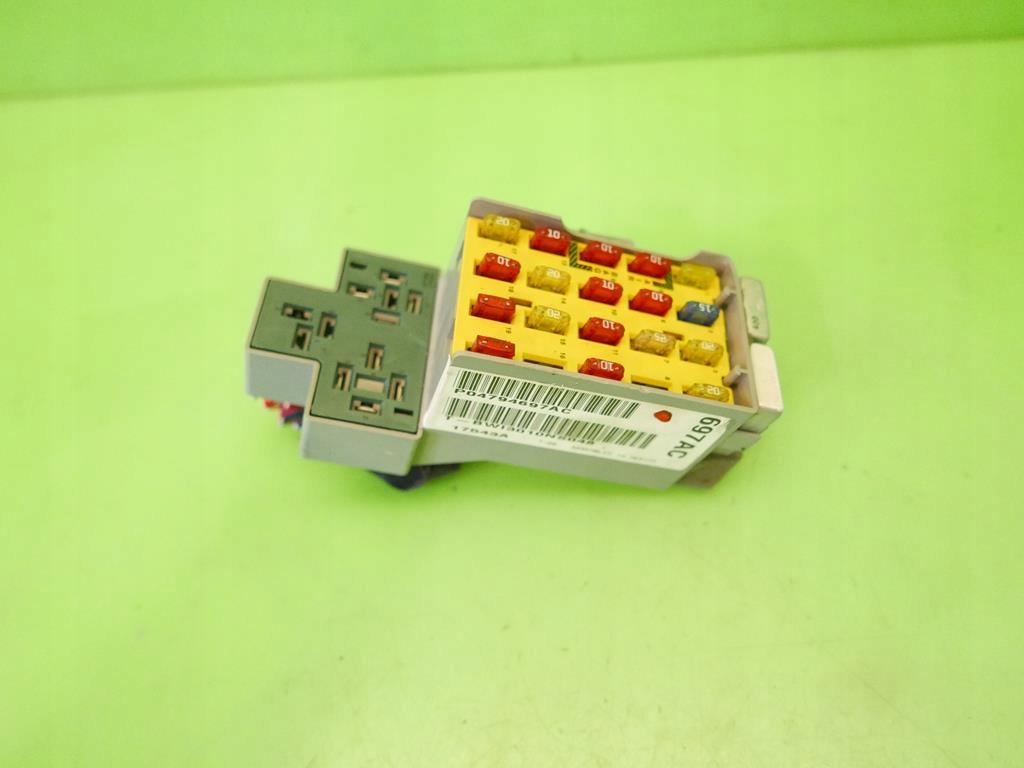 фото №1, Коробка предохранителей chrysler pt cruiser 2.0 00-