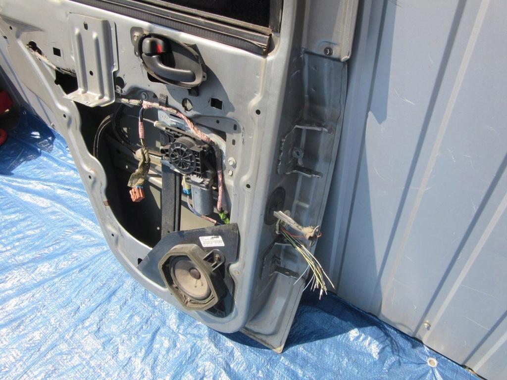 фото №14, Trailblazer 2001 дверь левая задняя полный