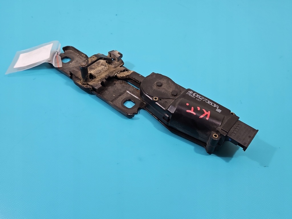 Купити Моторчик доводчик кришки задній 5 pin audi a7 4g