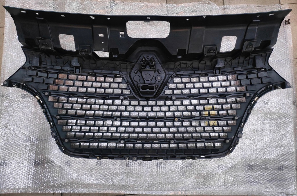 фото №2, Решітка радіатора решітка радіатора renault master 3 4 623109004r оригінал bardzo гарний