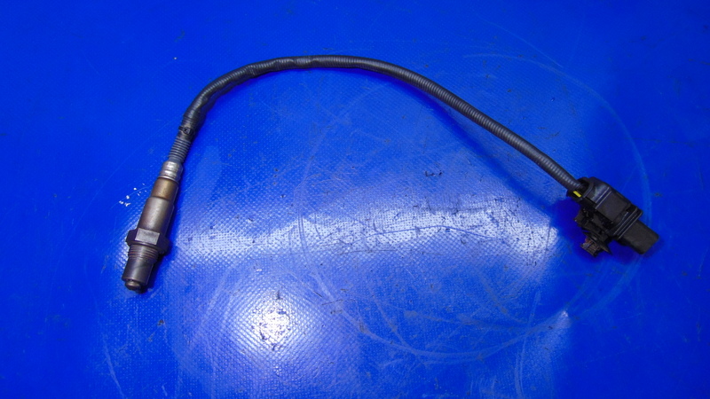 фото №1, Renault оригінальний номер 8200406337 датчик лямбда-зонд
