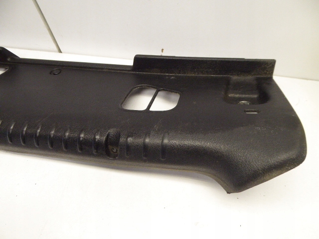 Clio 2 рестайлинг  накладка поперечина порог багажника задняя 5d Доставка