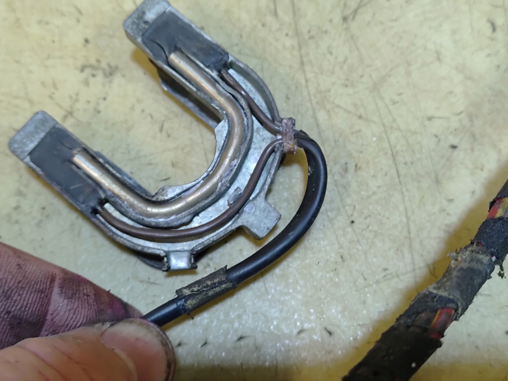 фото №5, Bmw e30 джгут кронштейн вкладиші замка