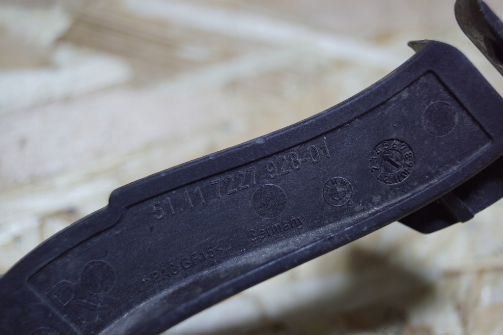 фото №6, Кронштейн кронштейн лампы фара bmw e92 e93 lift 7227928