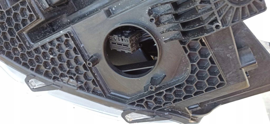 фото №9, Vw caddy iv 2k8 20- лампа правый перед full led eu