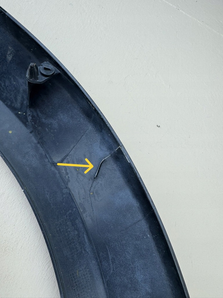 фото №16, Land rover discovery iv 4 09-16r молдинг крила правий перед 9h22-02048