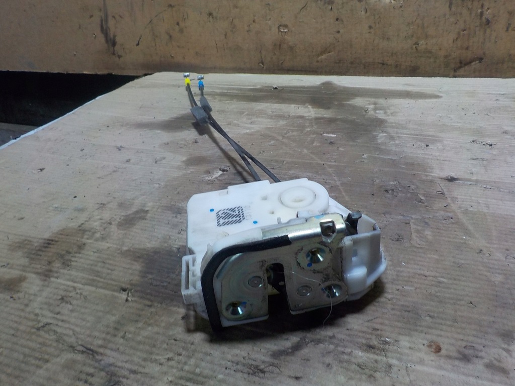 фото №3, Space star 1.0 замок праве задні двері