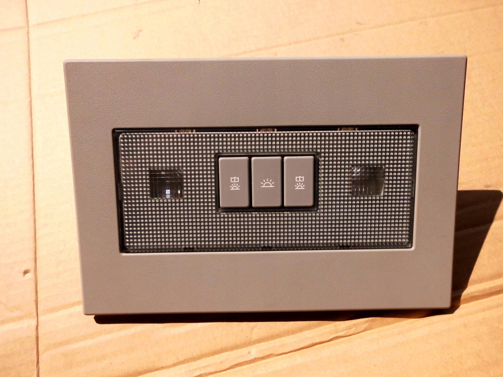 фото №1, Opel zafira b лампа кабіни 13173294