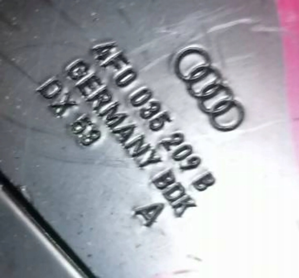 фото №2, Audi a6 c6 - кронштейн рамка консолі 4f0035209b