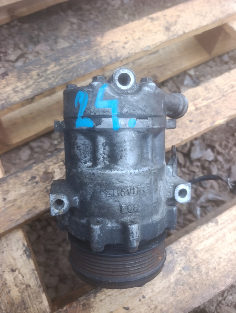 Купити Компресор кондиціонера 24421642 opel merivai a