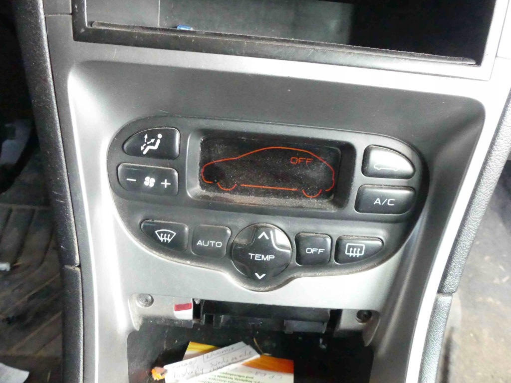 фото №1, Консоль панель обдув peugeot 307 96430991xt