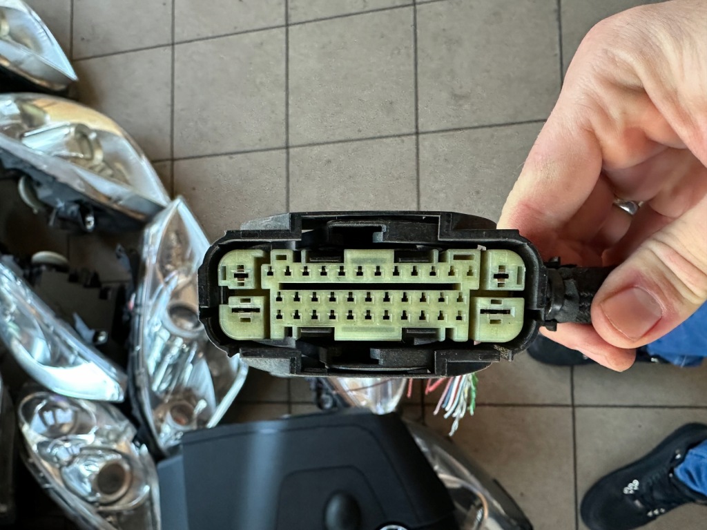 Купить Mercedes b klasa w246 штекер колодка насоса abs электрическая wiązkai instalac