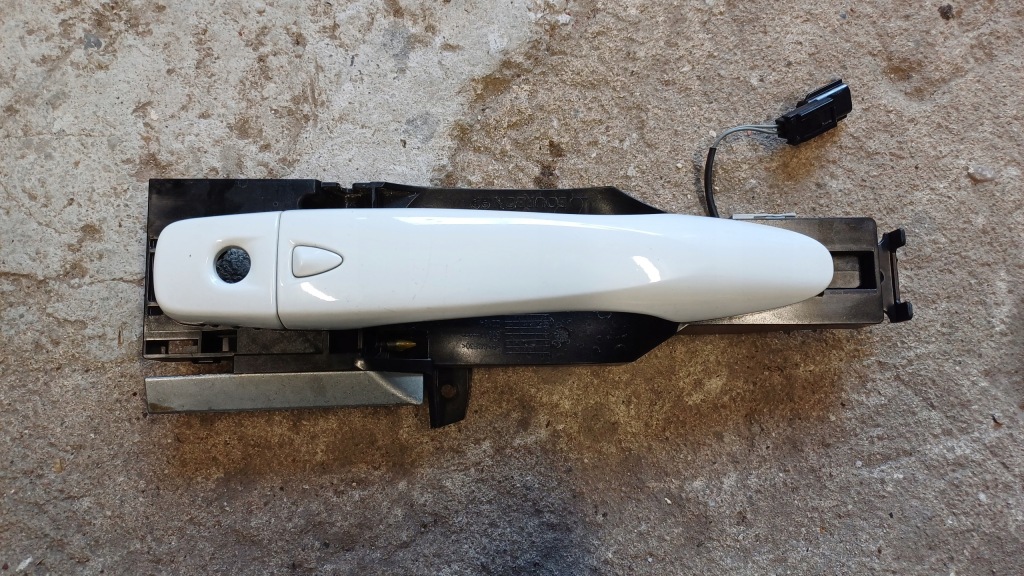 фото №1, Nissan micra k14 ручка дверь левая передняя 8061121133