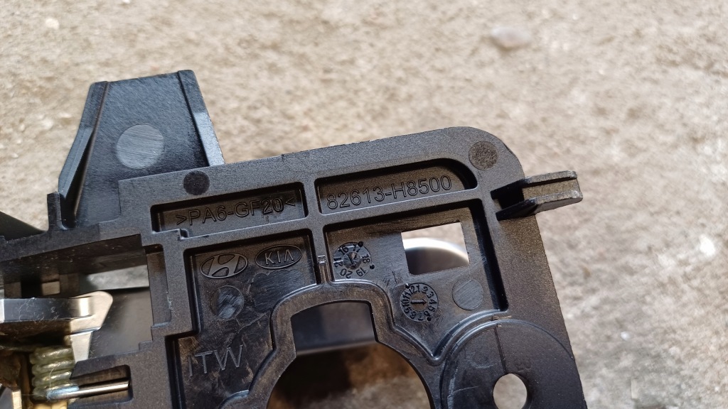 фото №3, Kia stonic ручка дверь левая передняя внутренняя 82613-h8500