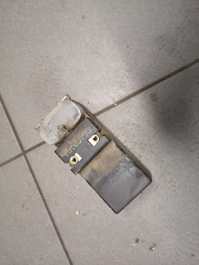 фото №1, Модуль вентилятора vw passat b4 1.9 tdi 357919506d